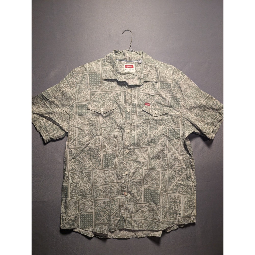 Wrangler Shirt Mens XL Green Bandana Paisley Print Flap Pockets Collar Button Up